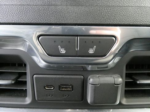 Certified 2021 Chevrolet Silverado 2500 LTZ w/ LTZ Plus Package image 19