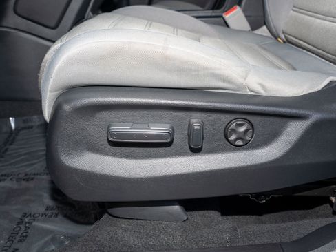 Used 2020 Honda CR-V EX image 27