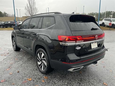 Used 2024 Volkswagen Atlas SE image 5