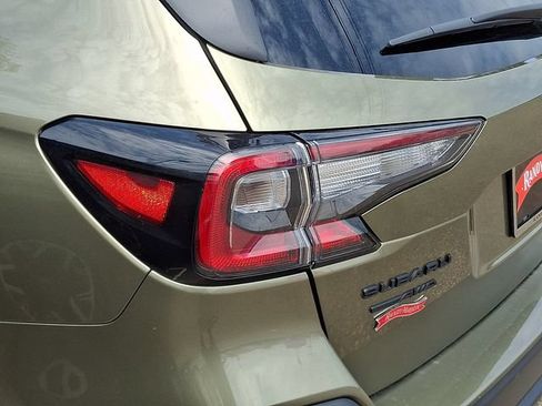 Certified 2025 Subaru Outback Onyx Edition AWD/4WD image 30