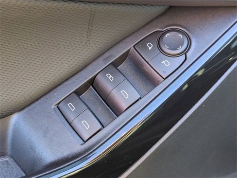 New 2026 Chevrolet Equinox LT image 10