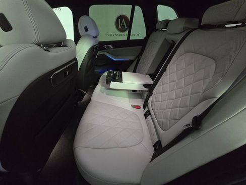 Used 2024 BMW X5 xDrive40i image 12