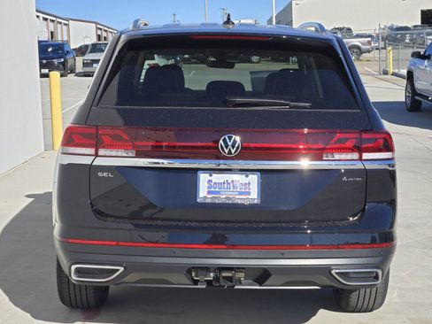 Used 2025 Volkswagen Atlas SEL AWD/4WD image 5