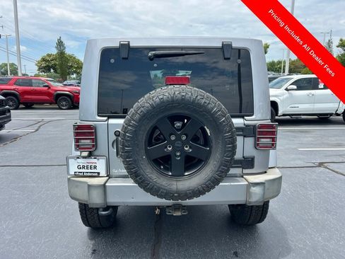 Used 2016 Jeep Wrangler Unlimited Sahara w/ Max Tow Package AWD/4WD image 15