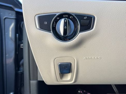 Used 2019 Mercedes-Benz E 300 image 34