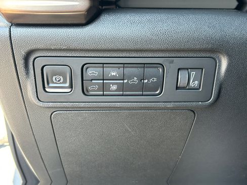 Used 2025 GMC Hummer EV 2X w/ LPO, Sport Package image 27