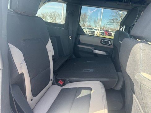 Used 2022 Ford Bronco Wildtrak image 29