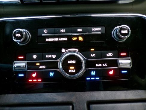 Used 2019 Lincoln Navigator L Reserve image 29