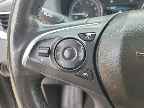 Used 2019 Buick Enclave Essence AWD/4WD image 25