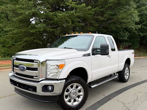 Used 2016 Ford F250 SuperCab Lariat w/ Lariat Interior Package AWD/4WD image 3