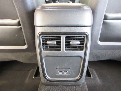 Used 2022 Chrysler 300 S RWD image 21