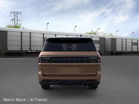 New 2026 Lincoln Navigator L Black Label AWD/4WD image 5