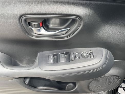 Used 2024 Honda HR-V LX image 14