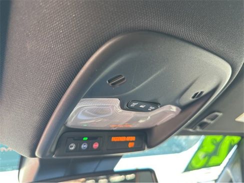 Certified 2023 GMC Canyon AT4 image 24