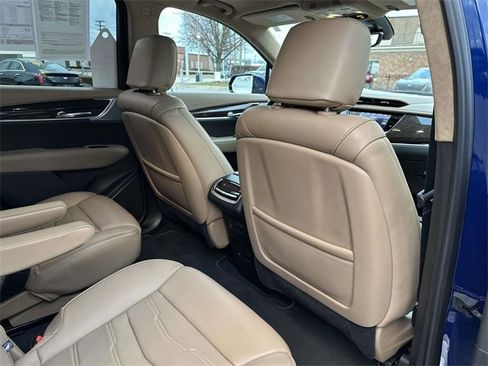 Used 2025 Cadillac XT6 Sport w/ Platinum Package image 26
