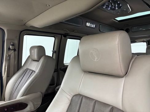 Used 2013 GMC Savana 1500 RWD image 21