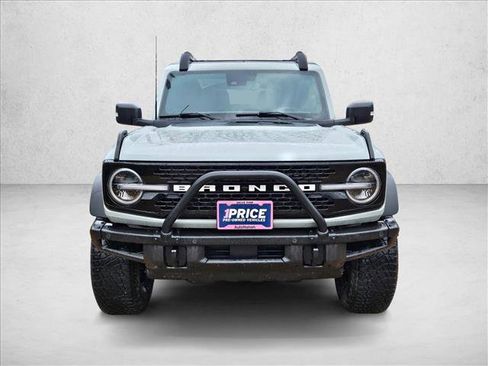 Used 2023 Ford Bronco Wildtrak image 2