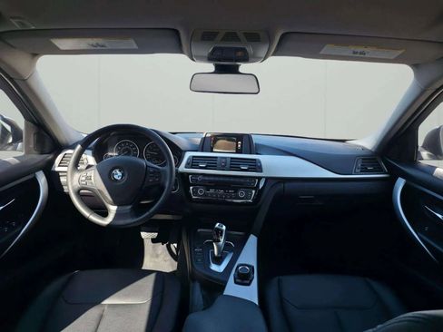 Used 2017 BMW 320i Sedan image 31