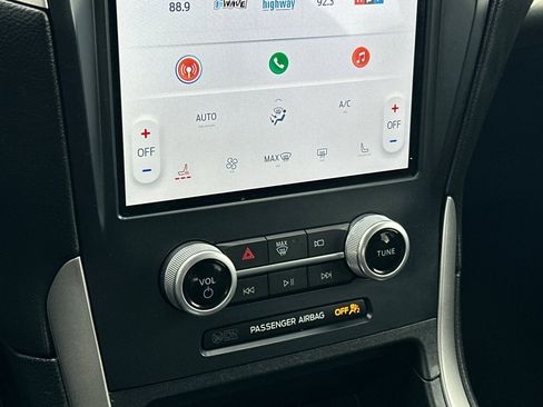 Used 2022 Ford Edge SEL image 20