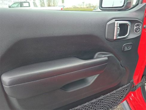 Used 2018 Jeep Wrangler Unlimited Rubicon image 9