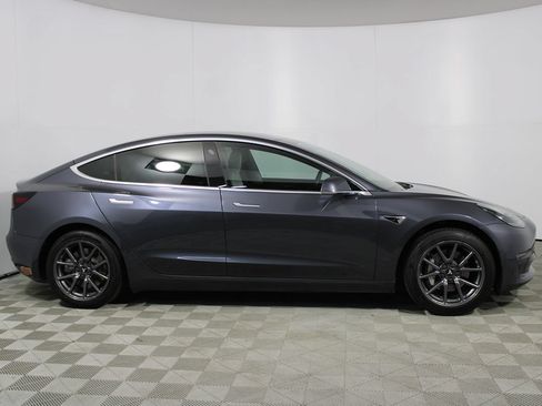 Used 2019 Tesla Model 3 Standard Range Plus RWD image 30