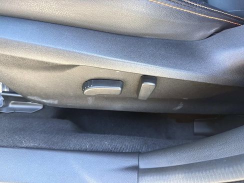 Used 2020 Subaru Crosstrek 2.0i Limited w/ Moonroof Package image 25