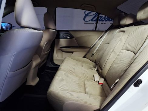 Used 2015 Honda Accord LX image 10