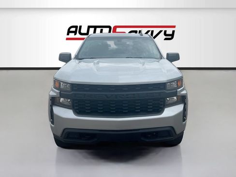 Used 2022 Chevrolet Silverado 1500 Custom AWD/4WD image 2