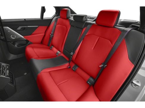 New 2026 BMW M5 w/ Carbon Package image 8