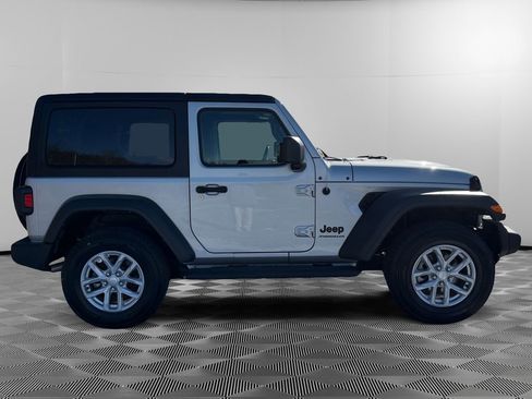 Used 2023 Jeep Wrangler Sport S image 8