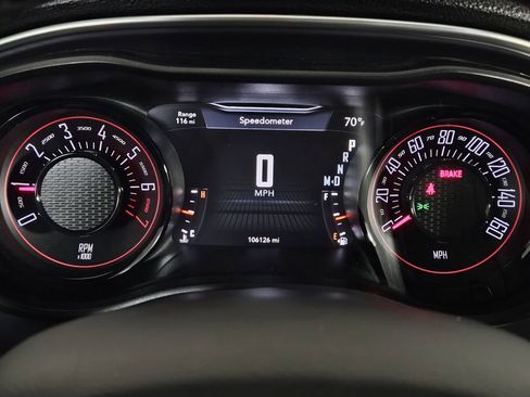 Used 2016 Dodge Challenger SXT w/ Blacktop Package image 9