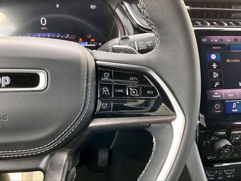 Certified 2023 Jeep Grand Cherokee L Overland image 33