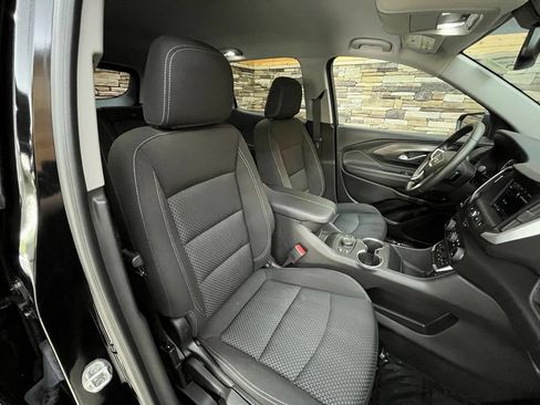 Used 2023 GMC Terrain SLE w/ Driver Convenience Package AWD/4WD image 39