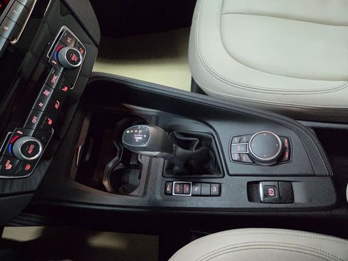 Used 2018 BMW X1 xDrive28i AWD/4WD image 23