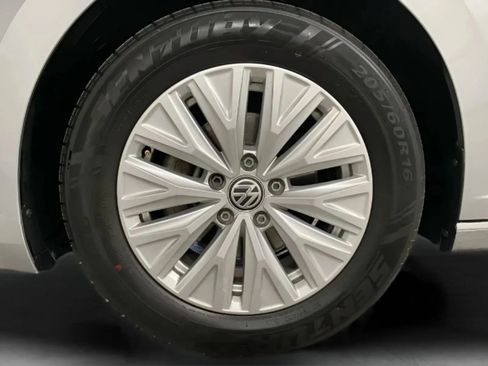 Used 2020 Volkswagen Jetta S FWD image 25