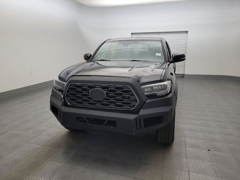 Used 2021 Toyota Tacoma TRD Off-Road w/ Technology Package AWD/4WD image 15