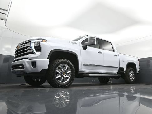 New 2026 Chevrolet Silverado 2500 High Country w/ High Country Premium Package AWD/4WD image 46