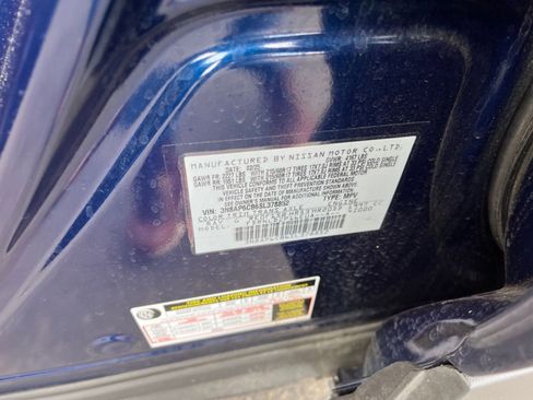 Used 2025 Nissan Kicks SV image 9