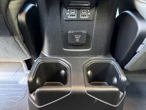 Used 2024 Jeep Gladiator Mojave image 31