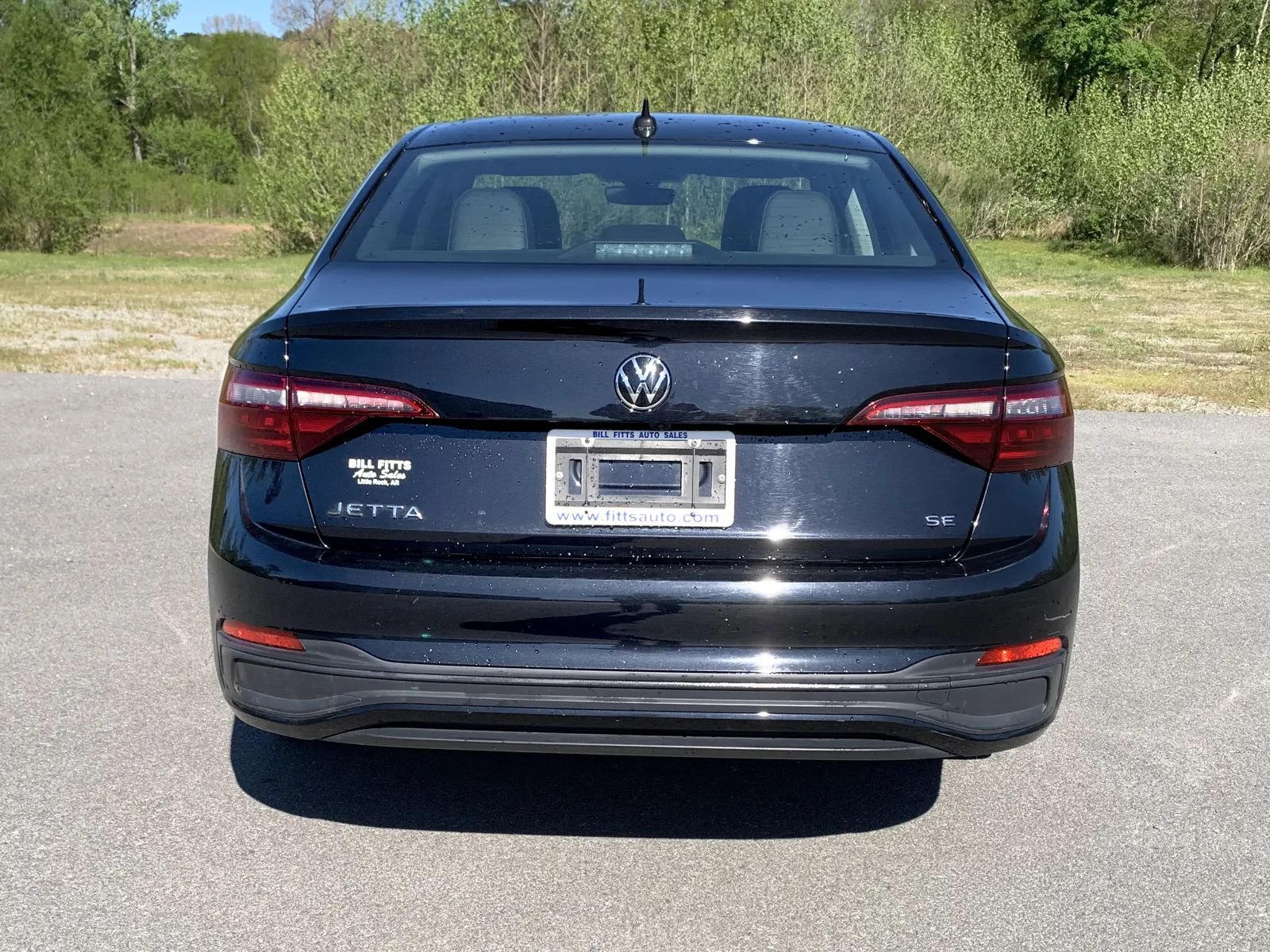 Used 2024 Volkswagen Jetta SE FWD image 6