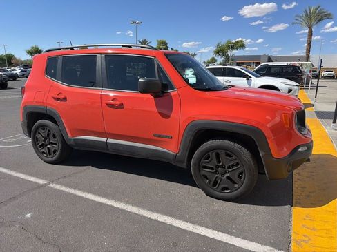 Used 2021 Jeep Renegade Sport image 10