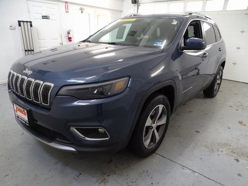 Used 2020 Jeep Cherokee Limited image 18