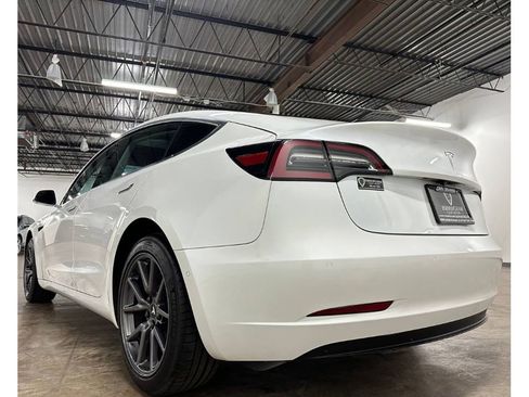 Used 2020 Tesla Model 3 Standard Range Plus RWD image 17