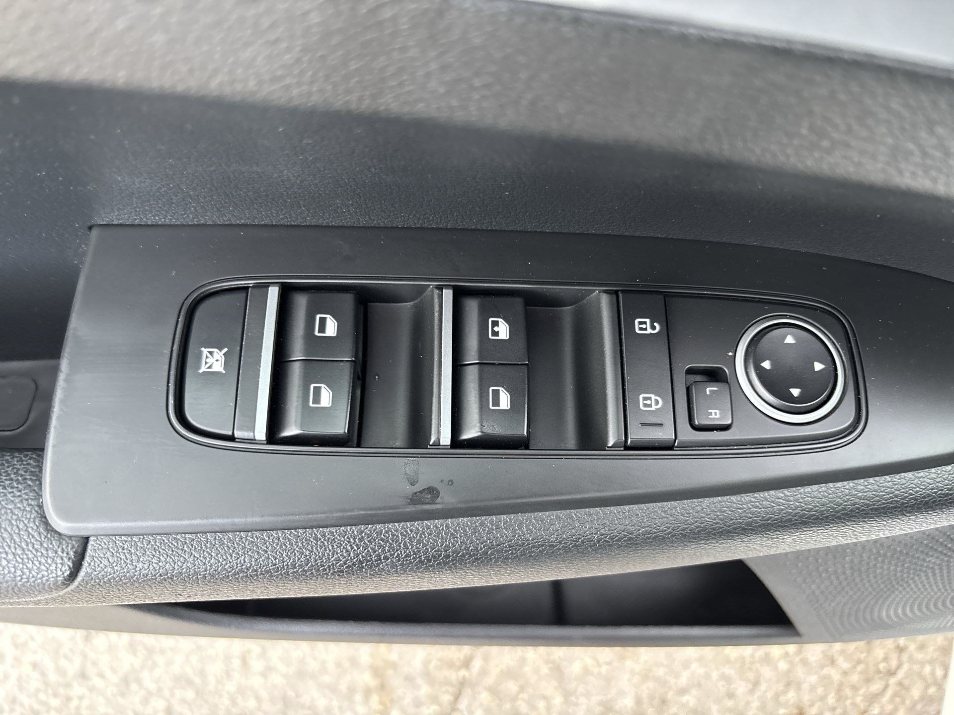 Certified 2023 Kia Forte LXS w/ LXS Technology Package FWD image 15