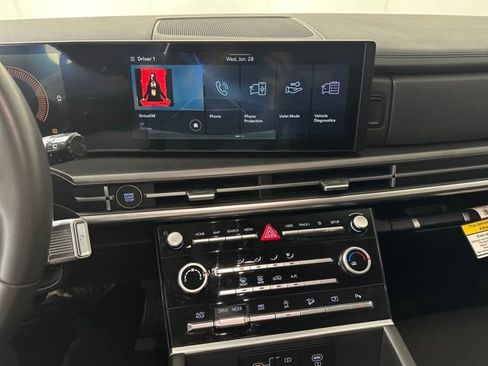 Used 2025 Hyundai Santa Fe SE image 22