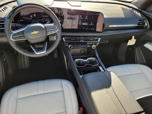 New 2026 Chevrolet Traverse High Country FWD image 11