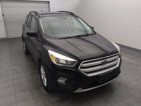 Used 2018 Ford Escape SE w/ SE Sync 3 Package FWD image 14