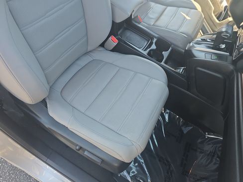Used 2017 Honda CR-V EX-L image 10