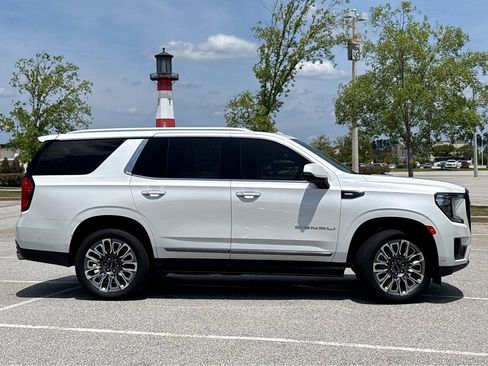 Used 2023 GMC Yukon Denali Ultimate AWD/4WD image 24