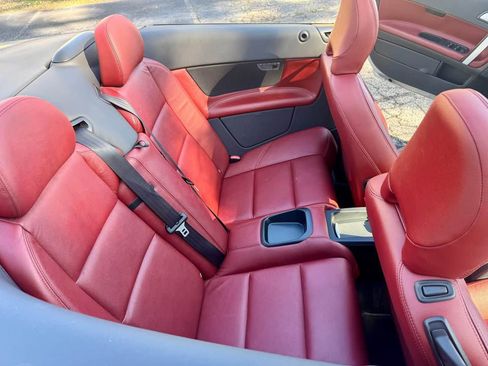 Used 2012 Volvo C70 T5 w/ Climate Pkg image 12